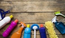 Come organizzare le pulizie di casa mese per mese