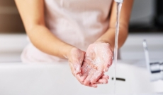 Combattere il coronavirus lavandoci le mani? Ecco i consigli dell'OMS (+ video)